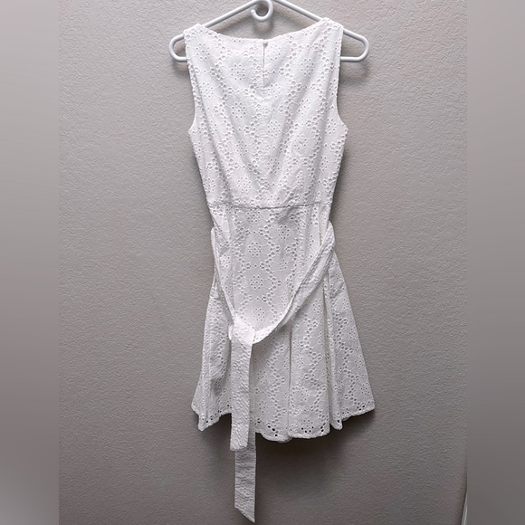 Boden Anya Sleeveless Broderie Dress White 6 - Picture 7 of 7